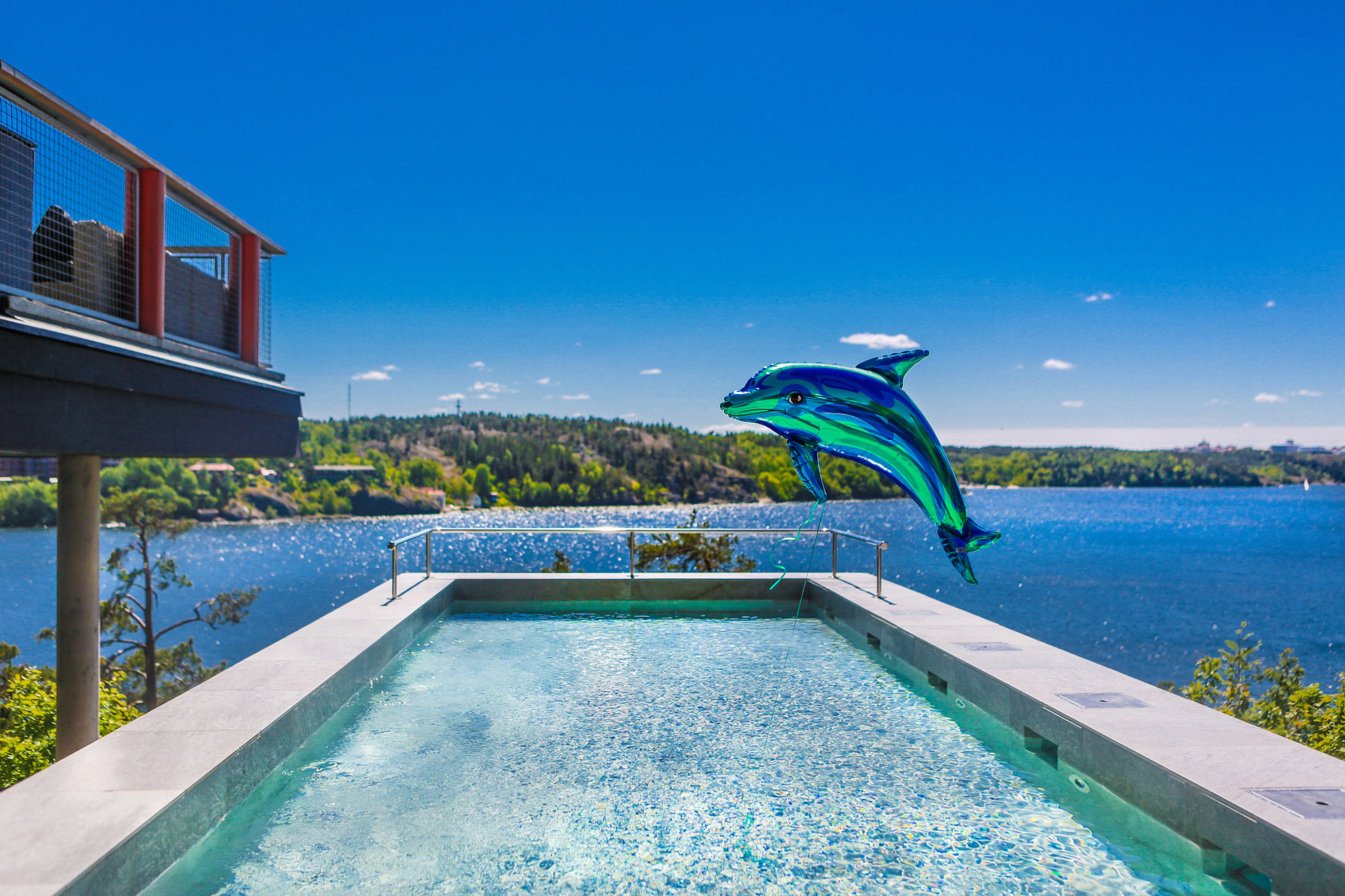 Havs-SPA-pool vid havet på Högberga Gård i Stockholm Skärgård