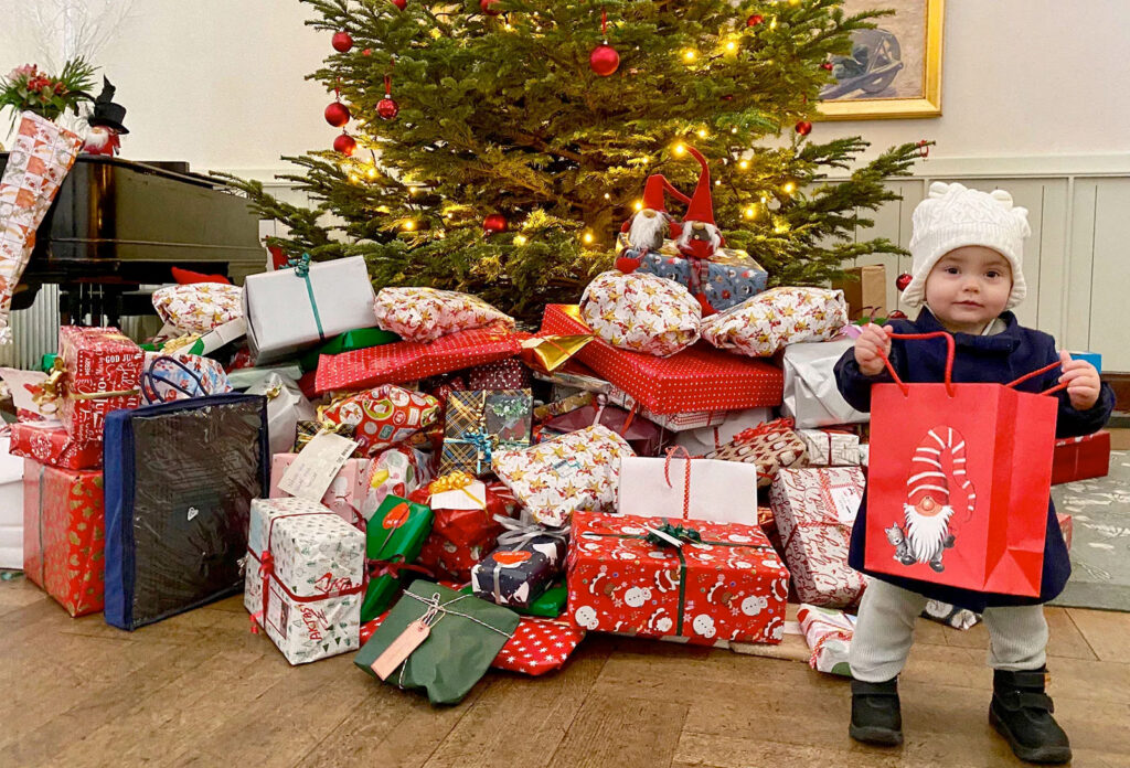 Julklappsinsamling på Högberga Gård Lidingö